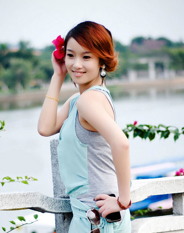 Լ�Ἶ������̷� ����һ������Ů�̷�ͼ��