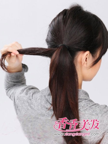 马尾辫发型 气质马尾辫的新扎法(2)
