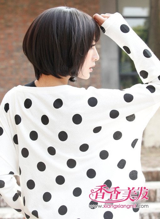 <em>BOBO</em>齐刘海短直发 2012年流行中<em>短发型</em>(4)