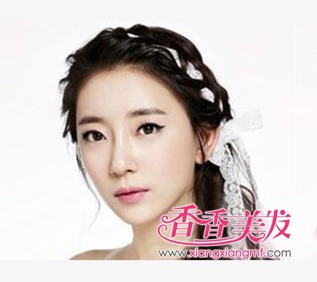 <em>新娘韩式发型</em> 2012年最流行<em>影楼新娘发型</em>(3)