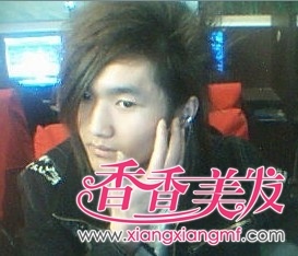 <em>头发烫</em>毛了<em>怎么</em>办教你<em>如何打理</em>烫毛头发的方法