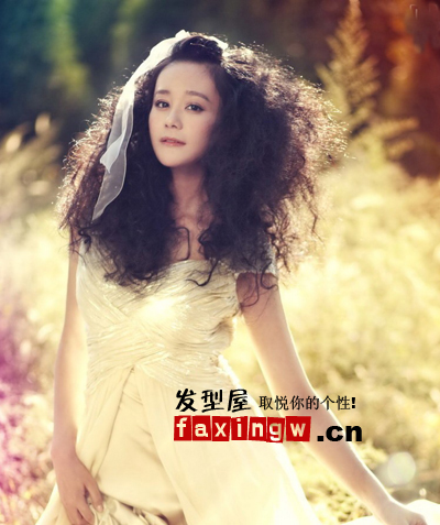 女生长发玉米烫是什么<em>样的</em> 长发烫什么<em>发型好</em>