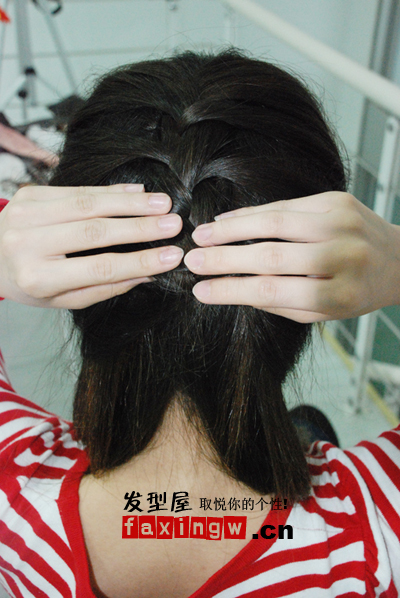 用<em>头发绑头发</em>是怎样的 怎样<em>绑头发好看</em>(2)