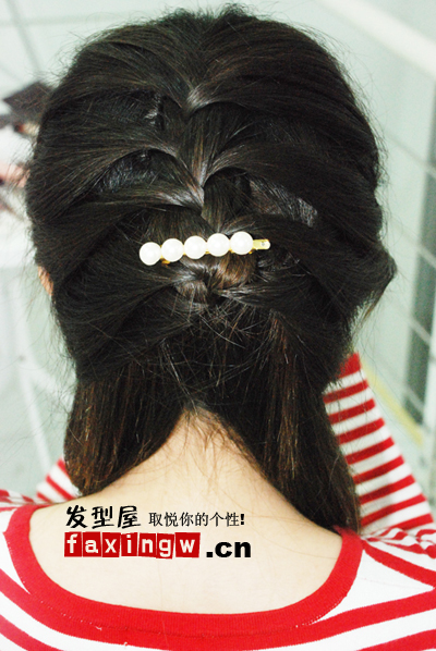 用<em>头发绑头发</em>是怎样的 怎样<em>绑头发好看</em>(2)