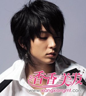 男生出彩的短发梳好看的发型男生梳头发个性VR 男生出彩的短发梳好看的发型男生梳头发个性VR