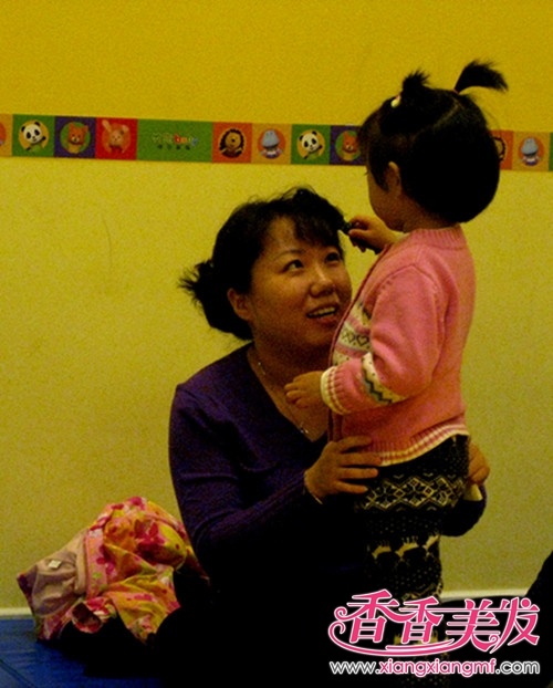 <em>怎么</em>给小朋友<em>梳</em>可爱<em>的头发</em>(2)