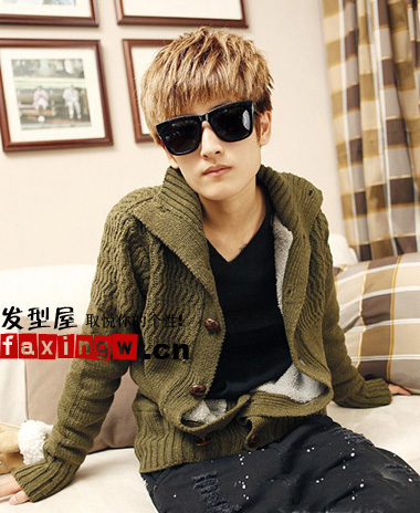 很帅的男<em>学生</em>个性发型 男生<em>学生头发造型</em>
