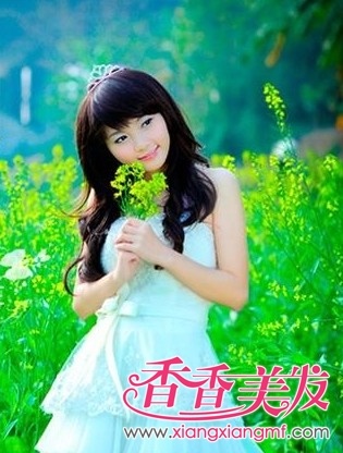 <em>怎样</em>打理<em>才能让头发变厚</em>的方法