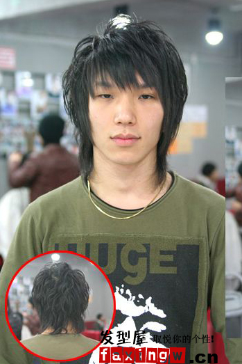 <em>男生把头发吹</em>弄<em>蓬松</em>的方法