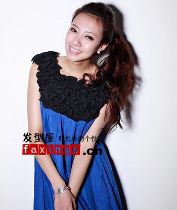 寒冷的冬天<em>怎么绑</em> 绑什么头<em>好看</em>又合适(2)