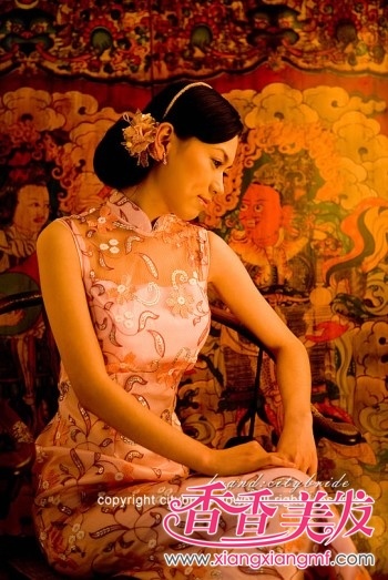 新娘旗袍发型图片新娘穿旗袍发型的效果分析(