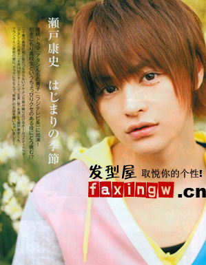 普遍的<em>男生</em>直发发型设计 <em>男生头发拉直</em>效果图