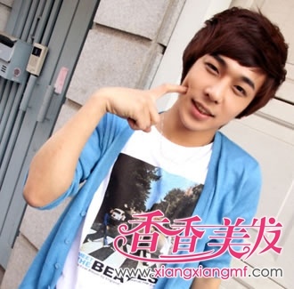 <em>中学生男生流行发型</em>图片分析(2)