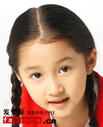 小学生怎样梳头更加好看