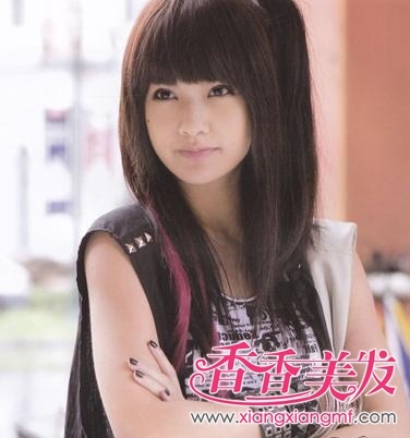 自然的黑色头发挑染挑染发型