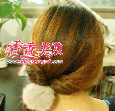 婉约的<em>淑女</em>直发<em>发型扎法</em> 扎直发的方法步骤图