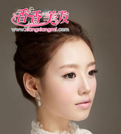 简单的新娘头的梳法时尚靓丽 最新新娘发型魅
