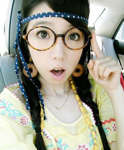 清爽迷人高中女生长发发型