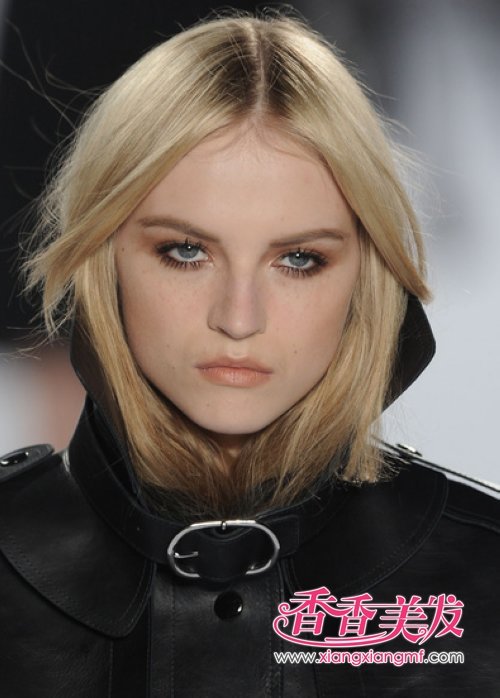 �зַ���2012����ͷ����ɫͼ