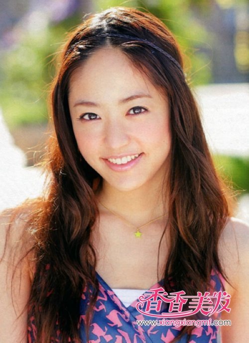 �зַ���2012����ͷ����ɫͼ