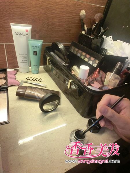 ����β+��ױ����ϵ��������