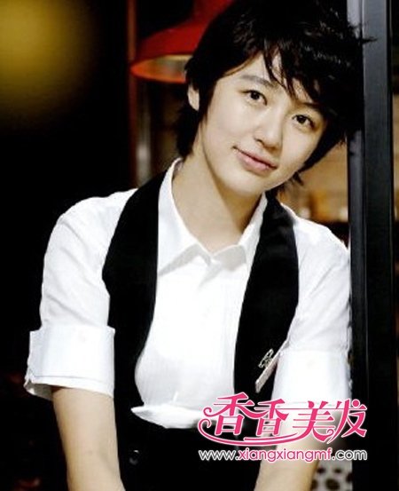 ���շ��͡�2012�������еķ�����ɫ