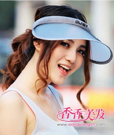 2012���з��ͺ���ɫ��ñ�ӷ���