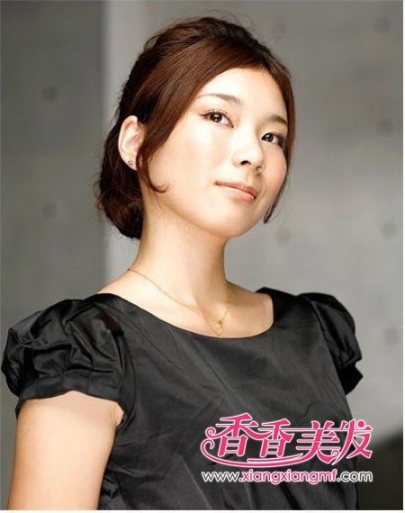 ����OL���͡�2012�������еķ��ͺ���ɫ