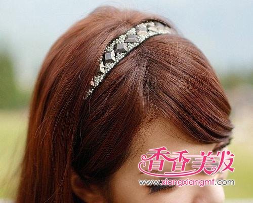 �ٱ䷢����90��Ů������ͼƬ