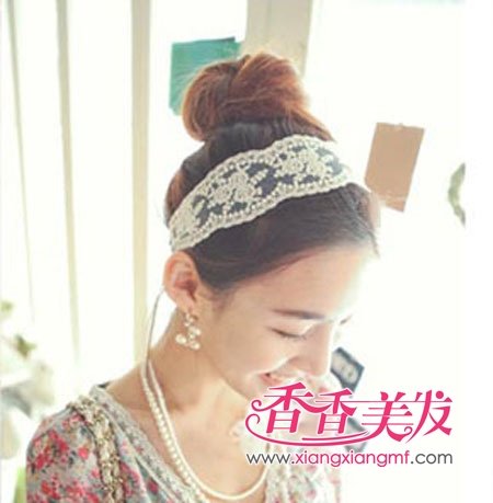 �ٱ䷢����90��Ů������ͼƬ