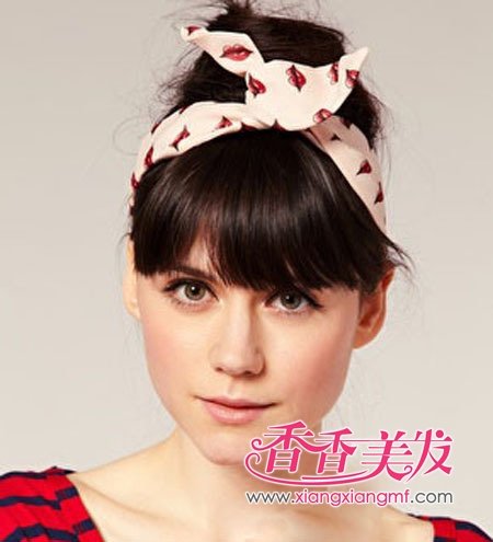 �ٱ䷢����90��Ů������ͼƬ