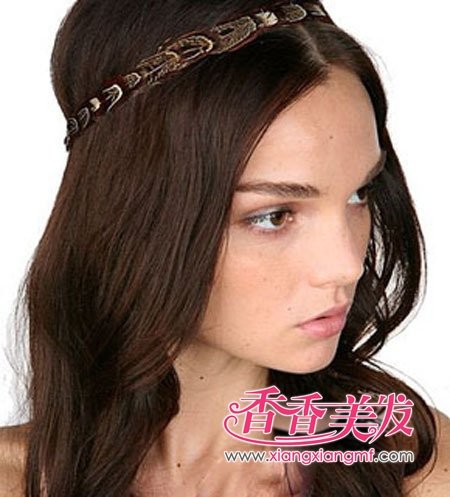 �ٱ䷢����90��Ů������ͼƬ