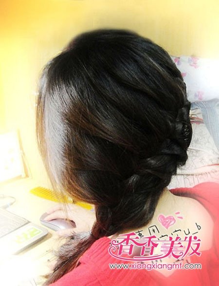 ��ѧ����β��Ů��2012������ʲôͷ��