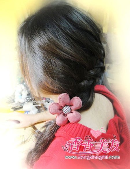 ��ѧ����β��Ů��2012������ʲôͷ��