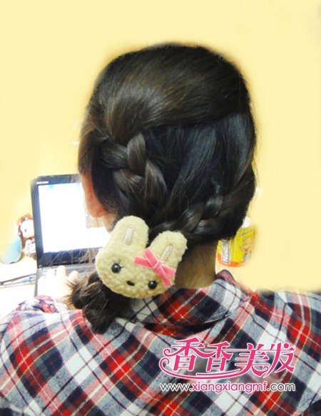 ��ѧ����β��Ů��2012������ʲôͷ��