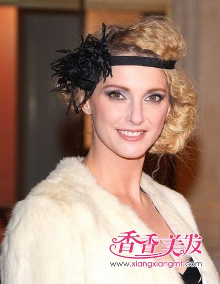 �����Ƿ�����2012�����еķ�����ɫ