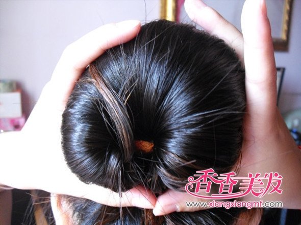 �ϰ����̷�������Լ���ͷ��