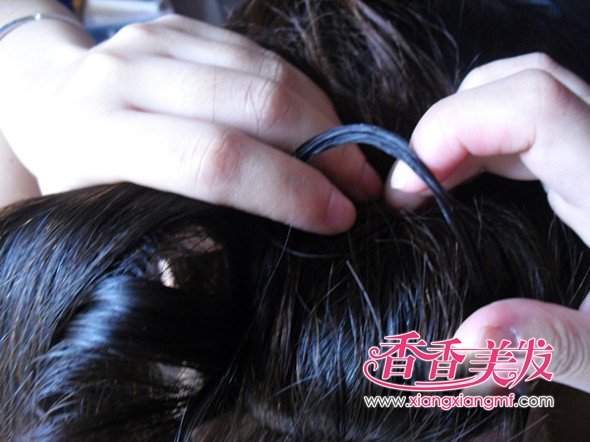 �ϰ����̷�������Լ���ͷ��