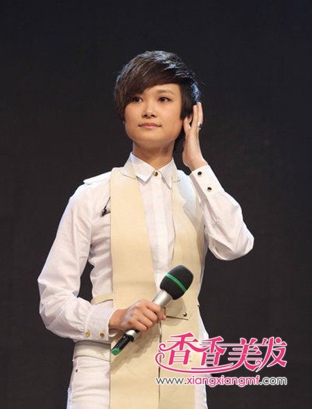 Ů�Ƕ̷���2012���¶̷���ɫ