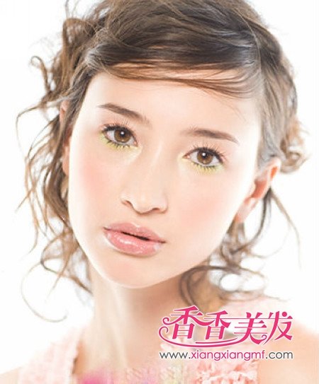 2012年适合大脸女生发型图片 冬日OL发型