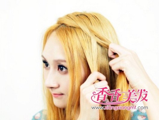 ���·��͡�2012��ͷ��������ɫ