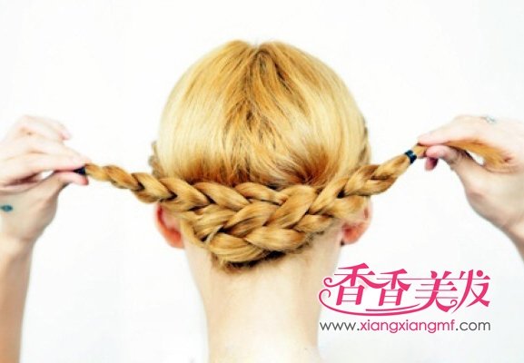 ���·��͡�2012��ͷ��������ɫ