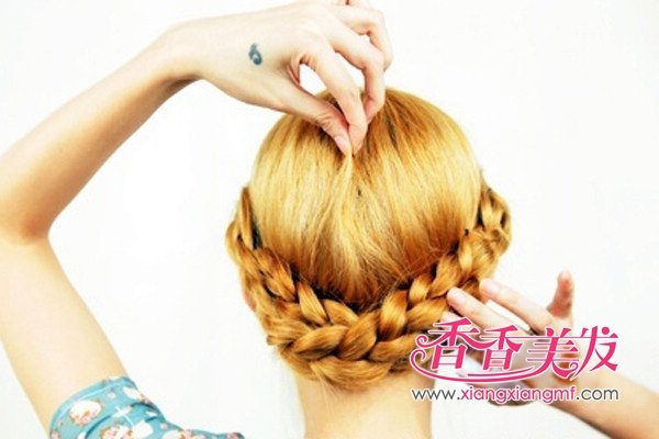 ���·��͡�2012��ͷ��������ɫ