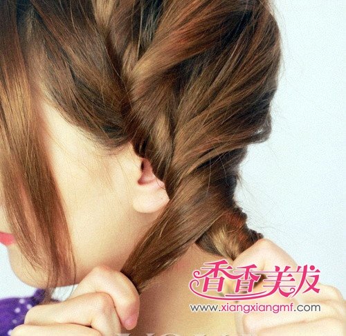 ���·��͡�2012��ͷ��������ɫ