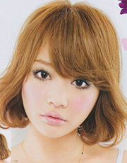 日系短发烫发 2012年最流行女短烫发