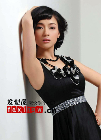 �ж̺�ɫ����ͼƬ