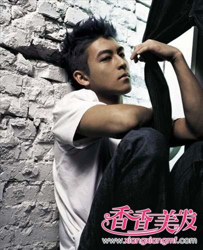 �¹�ϣ������ɫ