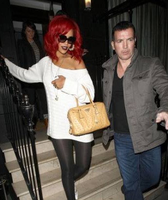 ���Ƿ��ͺ��