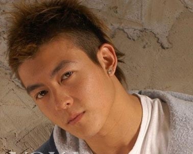 �¹�ϣ2012�·���