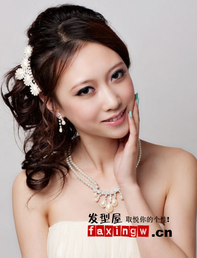 �������緢��